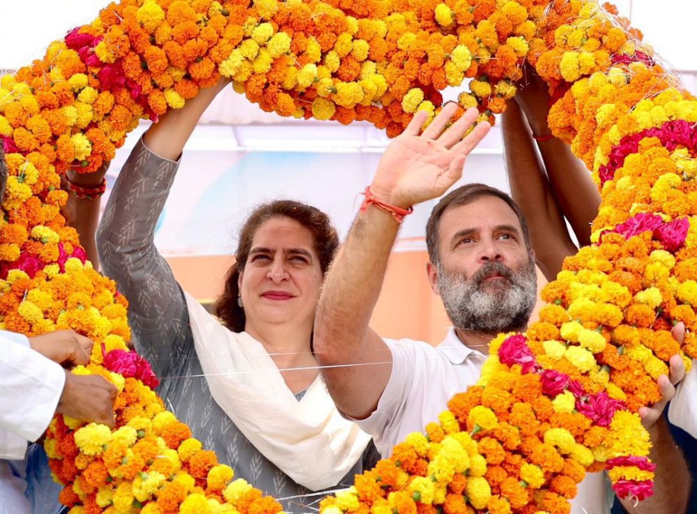Rae Bareli: Congress leaders Rahul Gandhi and Priyanka Gandhi Vadra being addresses during a public meeting for the Lok Sabha elections, in Rae Bareli, Monday, May 13, 2024. (IANS/AICC)