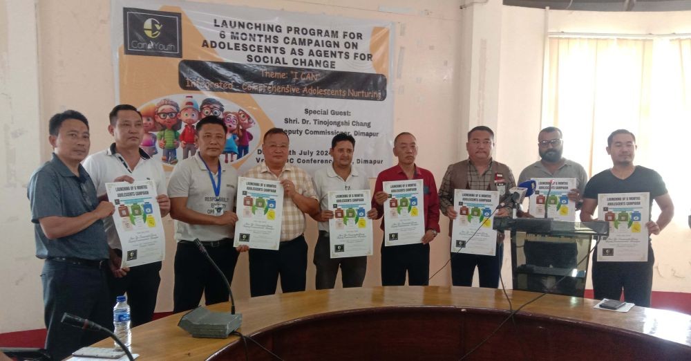 Deputy Commissioner, Dimapur, Dr Tinojonshi Chang (fourth from left) and Can Youth founder, Jenpu Rongmei (third from left), alongwith community leaders, at the launch of the I CAN campaign at the DC’s office on July 18. (Morung Photo)