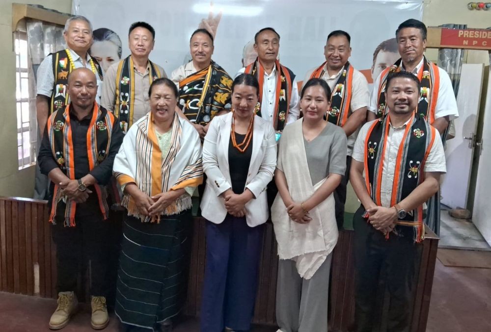 Member of Lok Sabha, Supongmeren Jamir with officials of Chakhesang Public Organisation