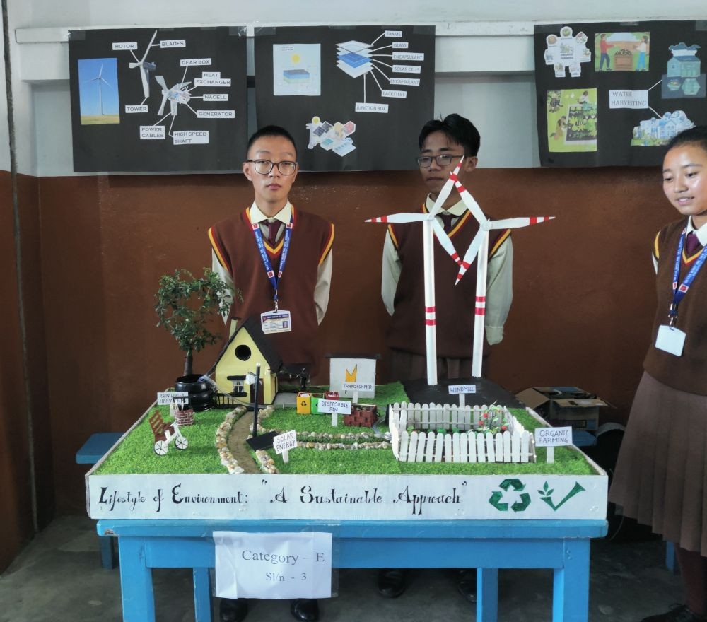 Students displaying various projects during the Queen Mary Higher Secondary School Science Exhibition 2024 held on July 26. (Morung Photo)