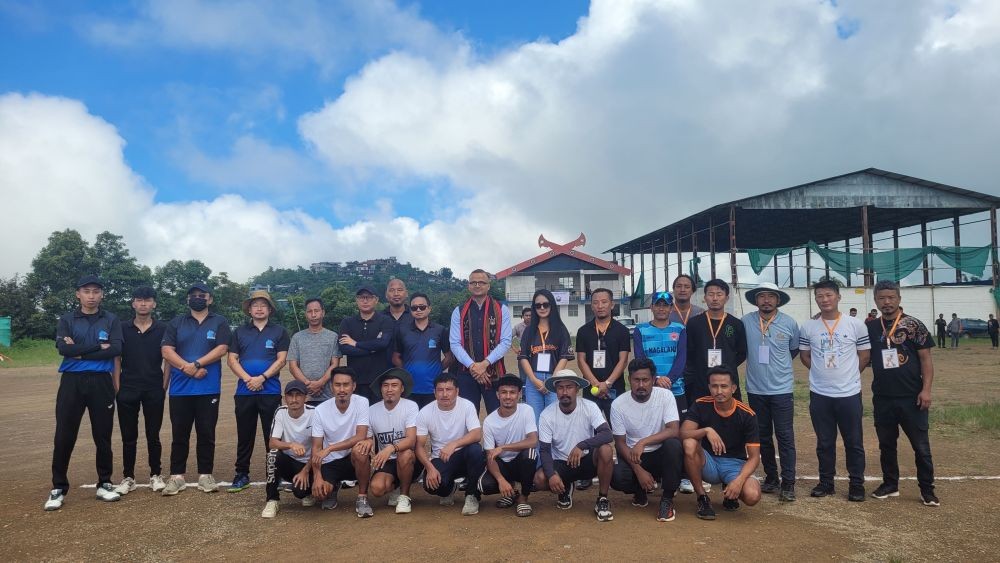 Kohima DC Kumar Ramnikant with organizer and players of the first match on July 13. (Morung Photo)