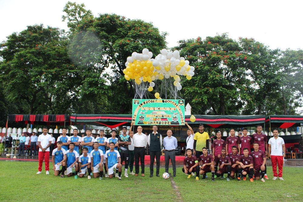 Chief guest, Major General Manish Kumar wishing the players before the start of the first match. (DIPR Photo)