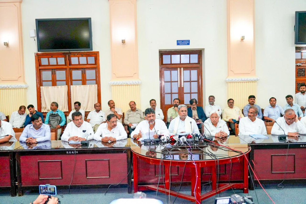 Bengaluru: Karnataka Chief Minister Siddaramaiah along with Deputy Chief Minister DK Shivakumar and other ministers addresses a press conference at Vidhana Soudha in Bengaluru on Saturday, August 17, 2024. (Photo: IANS)