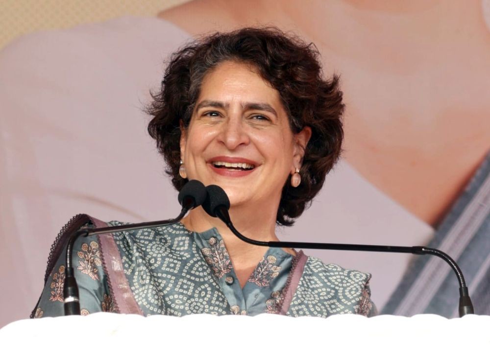 Jammu: Congress General Secretary Priyanka Gandhi Vadra addresses a public meeting at Bishnah ahead of the Jammu and Kashmir Assembly elections in Jammu on Saturday, September 28, 2024. (Photo: IANS)