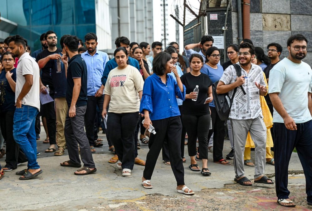 Noida: NEET-PG Candidates outside the examination centre after appearing for the National Eligibility-cum-Entrance Test exam in Noida on Sunday August 11, 2024. (Photo: IANS/Ramesh Sharma)