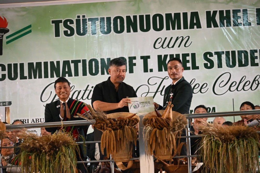 Advisor to Chief Minister, Abu Metha released the TSU jubilee souvenir during the Tsütuonuomia Khel Day (TSU) cum culmination of the Tsütuonuomia Students’ Union platinum jubilee celebration on October 25 at Mission Compound, Kohima. (Morung Photo)