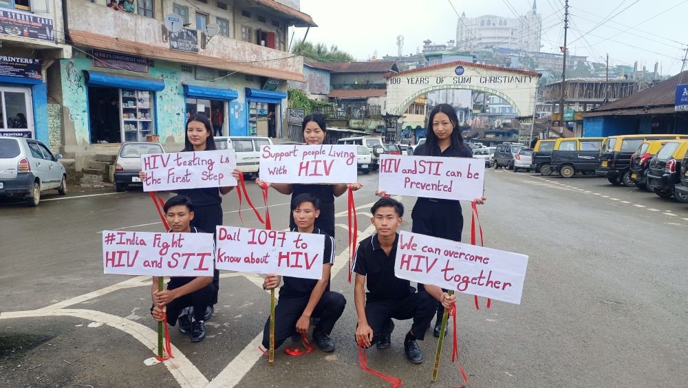 Participants of the Flash mob in Zunheboto.