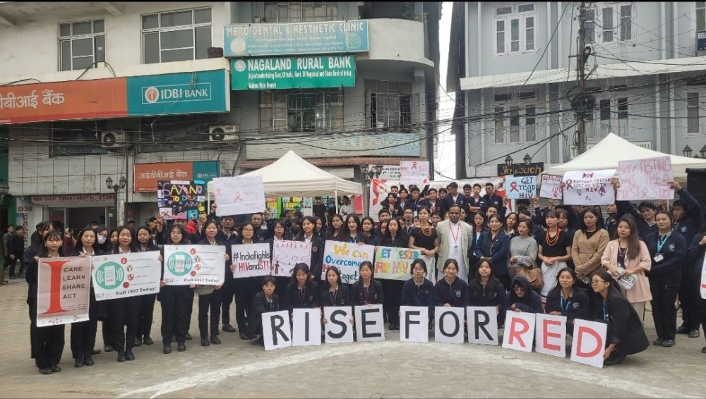 Dignitaries with participants of community outreach programme cum flashmob in Kohima on October 16. (Morung Photo)