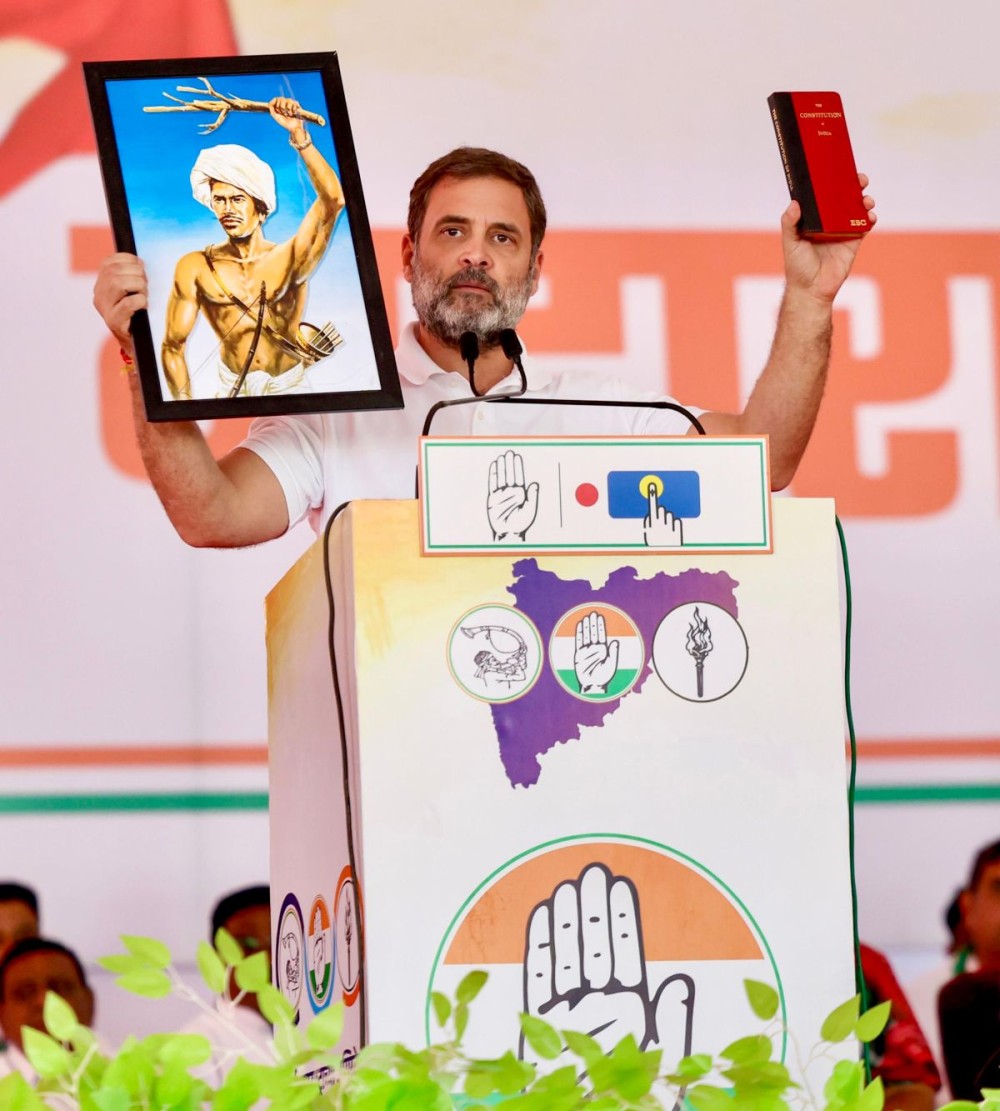 Nandurbar: Congress leader and Leader of Opposition Rahul Gandhi addresses an election rally ahead of Maharashtra Assemply Elections in Nandurbar on Thursday, November 14, 2024. (Photo: IANS)