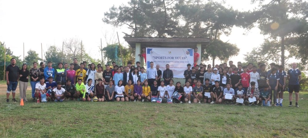 Officials and participants of the two-day State SSR SVEEP Program 2024 held at Fazl Ali College, Mokokchung, pose for a group photograph.