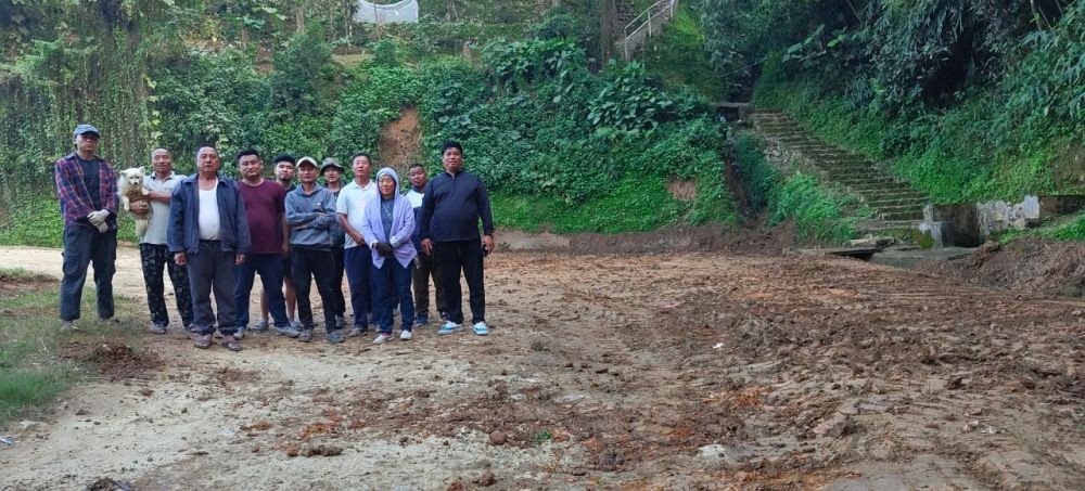 PTC officials and others during mass cleanliness drive on November 2 at Phek town.