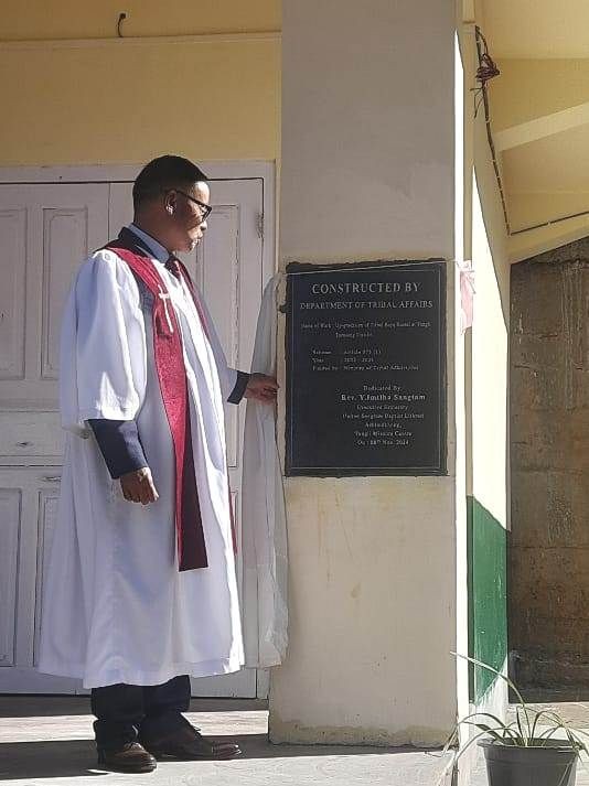 Rev Y Imtiba Sangtam dedicating the new building of Oriental Theological College, Tuensang district on November 8.