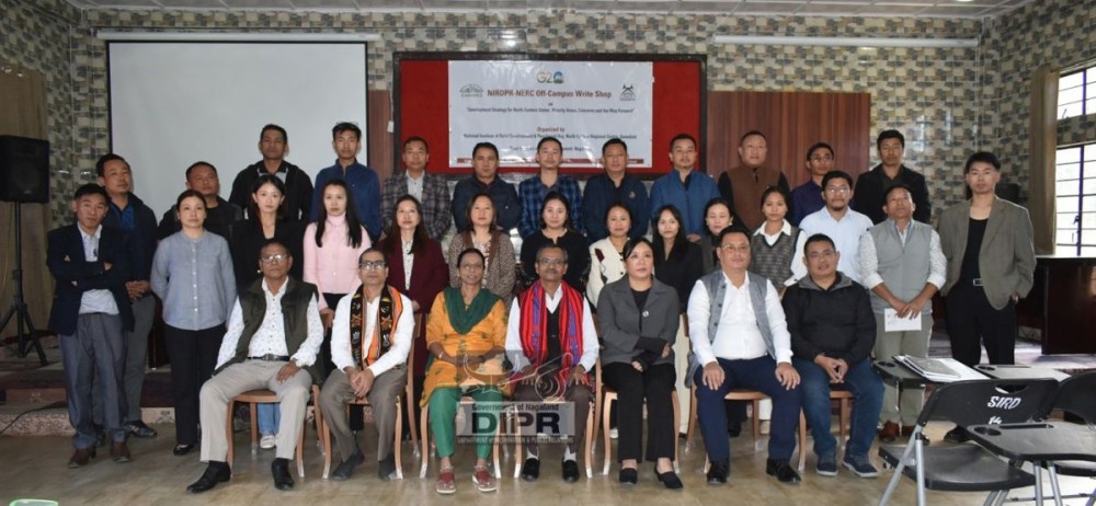NIRDPR-NERC, Director, Dr R Murugesan with officials of SIRD and participants at Kohima on November 12. (DIPR Photo)