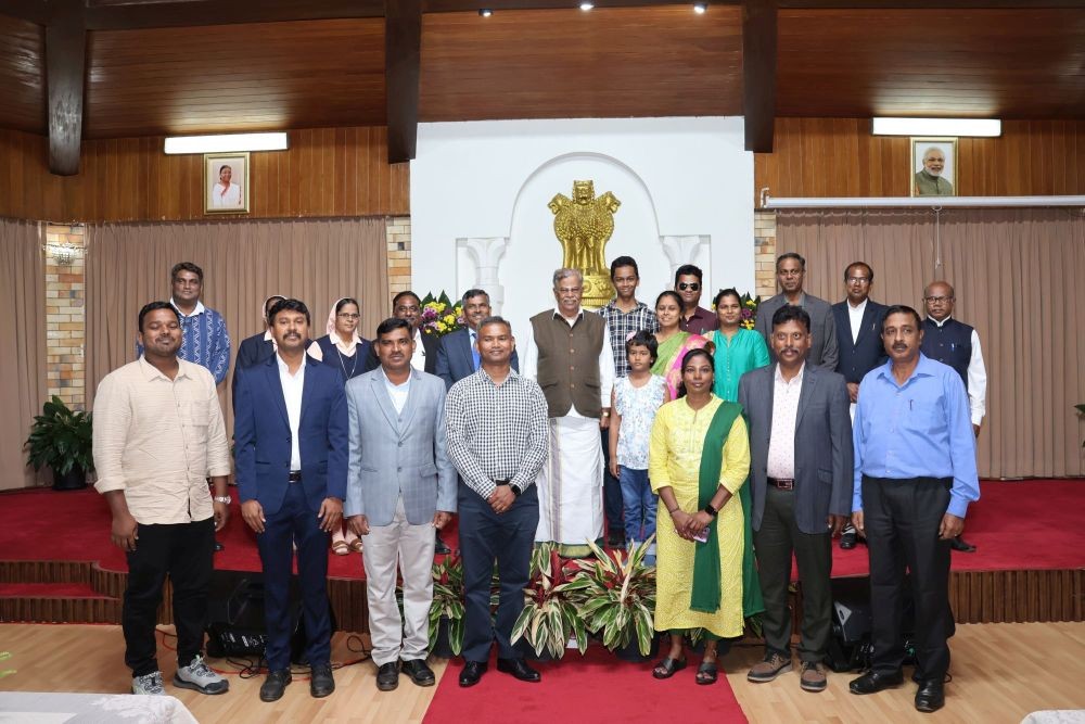 Nagaland Governor La Ganesan with representatives from the states of Tamil Nadu, Kerala, Andhra Pradesh, and Punjab at Raj Bhavan on November 1. (Photo Courtesy: Raj Bhavan Kohima)