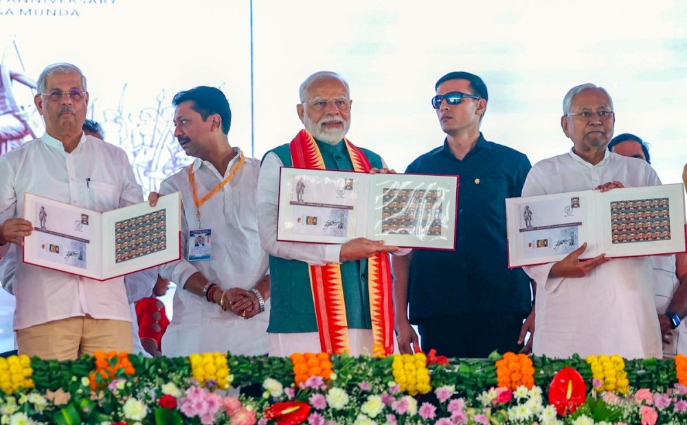 Jamui: Prime Minister Narendra Modi with Bihar Governor Rajendra Vishwanath Arlekar, Chief Minister Nitish Kumar, and others as he inaugurates and lays the foundation stone for multiple development projects during the Janjatiya Gaurav Divas celebrations in Jamui, Bihar on Friday, November 15, 2024. (Photo: IANS)
