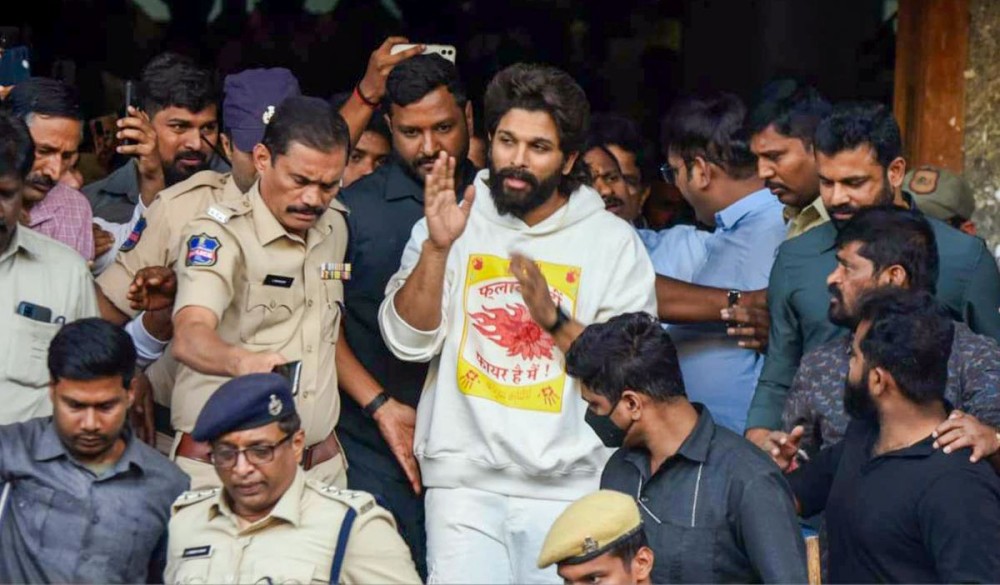 Hyderabad: Telugu actor Allu Arjun leaves from Gandhi Hospital after a medical check-up following his arrest, in Hyderabad, on Friday, December 13, 2024. The actor was arrested in connection with the death of a woman during the premiere of his latest movie 'Pushpa 2: The Rule'. (Photo: IANS)