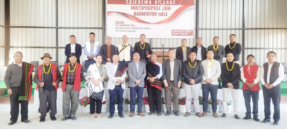 Vibeilietuo Kets and others during the inauguration of Tsiesema village multipurpose-cum-Badminton Hall on December 14. (Morung Photo)