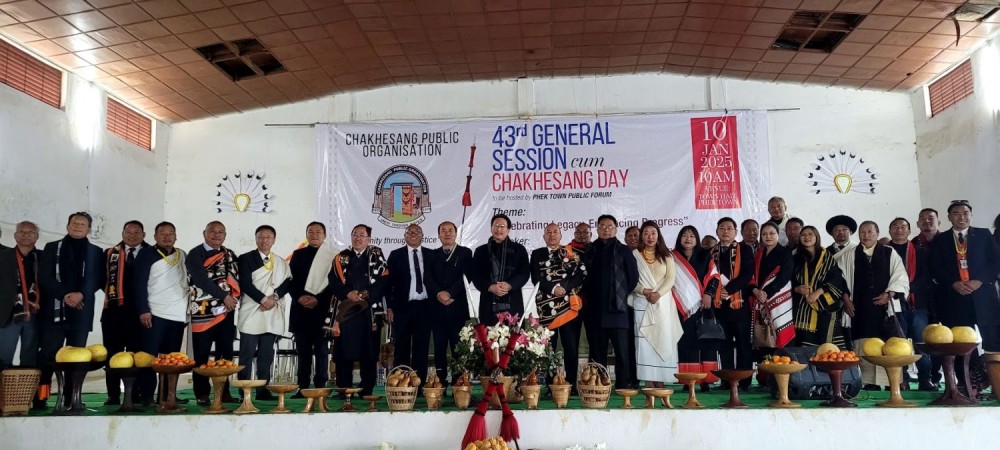 Power & Parliamentary Afairs minister KG Kenye and others with CPO officials during CPO’s 43rd general session-cum-Chakhesang Day in Phek town on January 10. (Morung Photo)