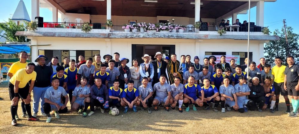 Dignitaries with the finalists of men’s football event during 6th Inter-Ward tournament Chiephobozou Town on January 11. (Morung Photo)