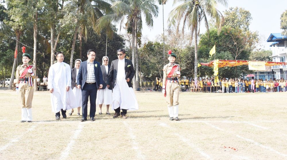 Special Guest Seyievilie Pfukri, along with Principal Rev Fr Anthony R Dukru, Vice-Principal Rev Fr Marcus Yanthan, Headmistress Rev Sr Maria Goretti, and Sr Delphine Fernandas, arriving at the event venue.