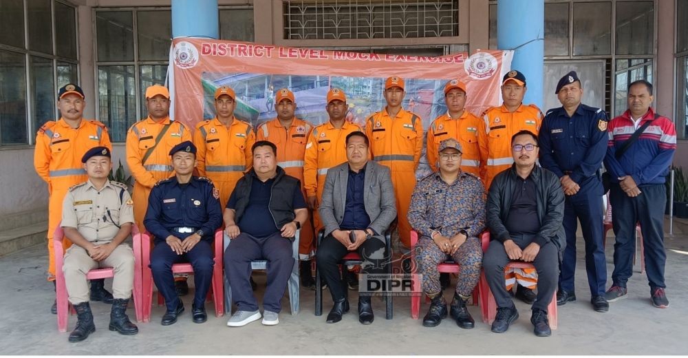 DC Longleng, W Manpai Phom along with officials and 12 BN NDRF personnel during the mock exercise held at DC’s Office complex, Longleng. (DIPR Photo)