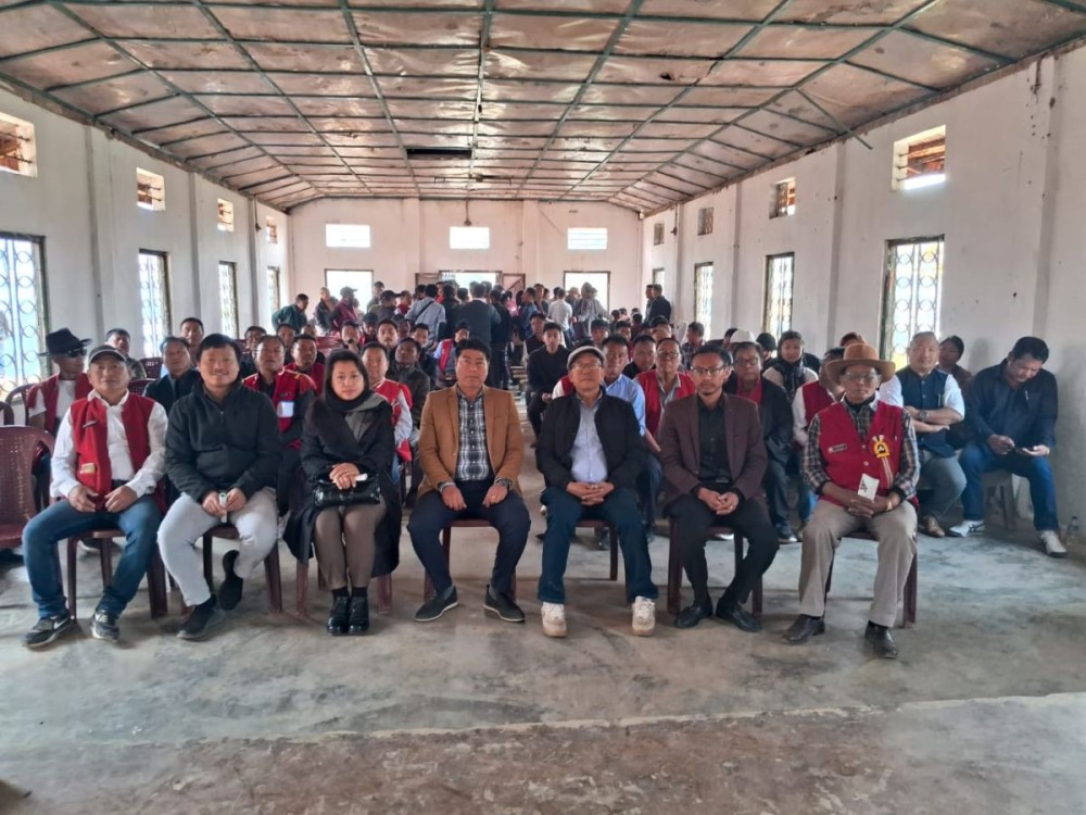 Atsungba Walling, ADC Akuluto, Er N Toky Chishi, General Manager, DIC Zunheboto and others at the Akuluto PM Vishwakarma mela on February 25. (Morung Photo)