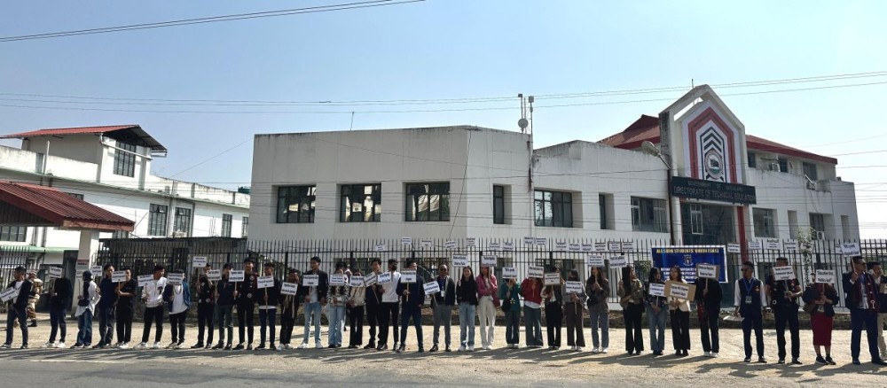 Second day of agitation for the upgradation of Khelhoshe Polytechnic Atoizu) by the All Sumi Students' Union (SKK) in Kohima on March 7. (Morung Photo)
