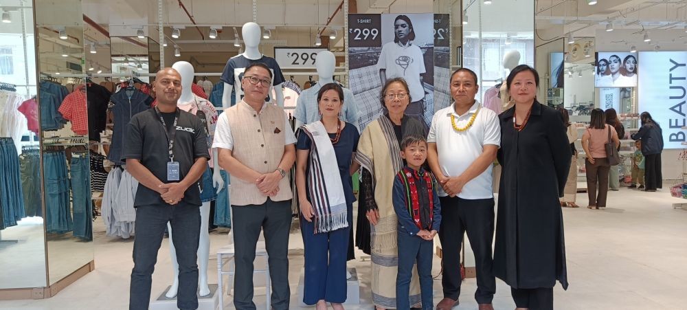 Dr Elivil Pusa (2nd from R), his wife, Dr Ayu Pusa (3rd from R), his mother, Aneu Pusa (4th from R), Store Manager (1st from R) and others seen during the opening of Zudio Store in Kohima on March 29.