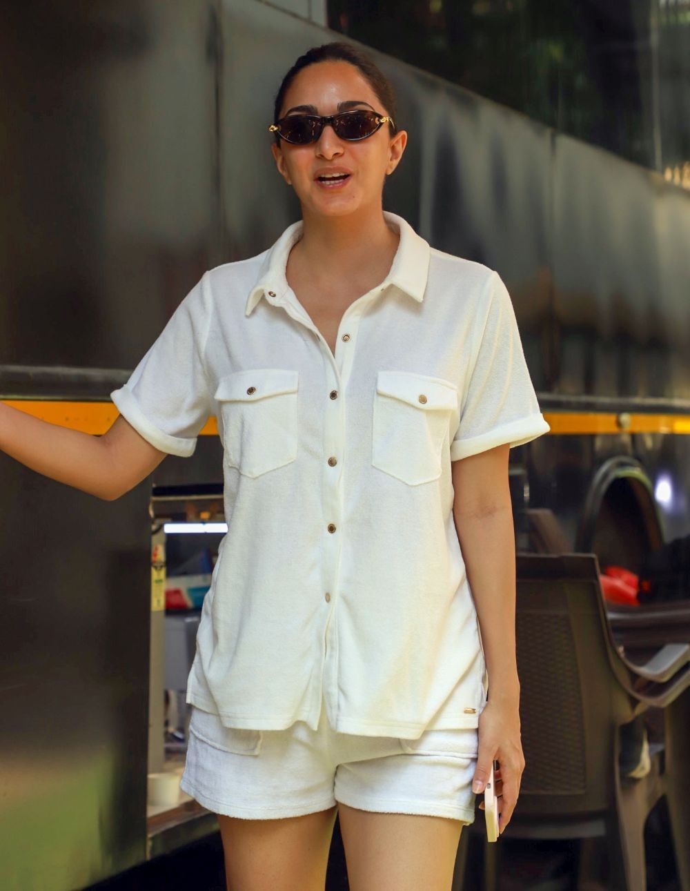 Mumbai: Actress Kiara Advani arrives at Filmalaya Studio in Andheri on Saturday, March 1, 2025. (Photo: IANS)