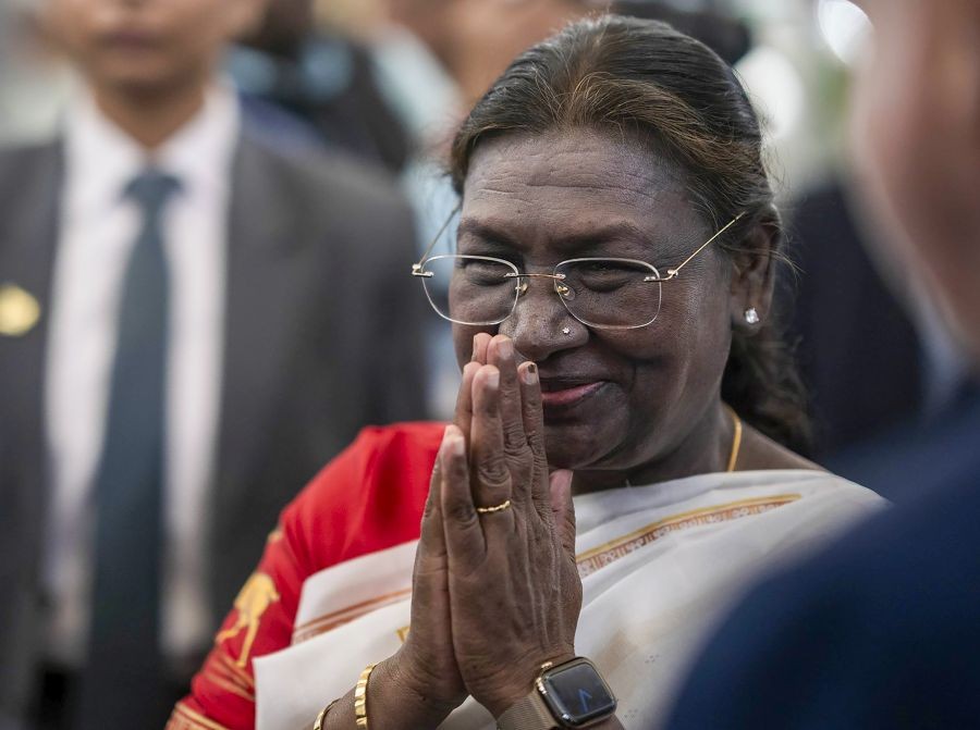 President Droupadi Murmu hosts a banquet in honor of President of Chile Gabriel Boric Font  at Rashtrapati Bhavan in New Delhi on Tuesday , April 01, 2025. (Photo: IANS)