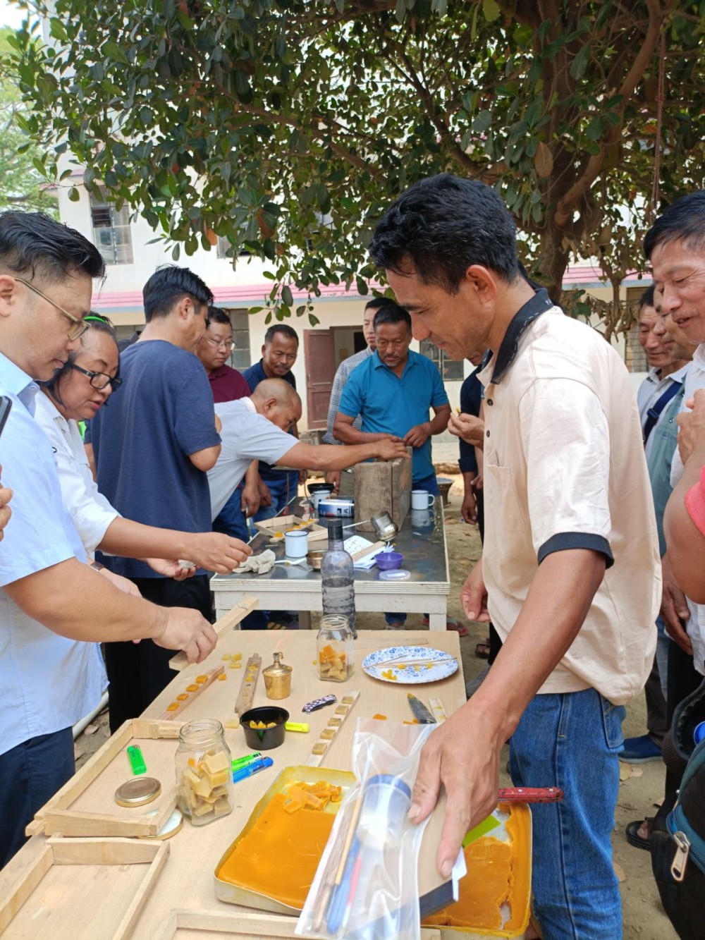 Trainees attending the practical session during the advanced training conducted by Nagaland Beekeeping & Honey Mission at NBHM Multi Utility Centre, Sovima on April 8 and 9.