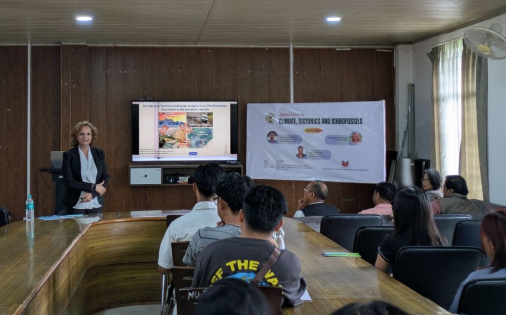 Dr Jaishri Sanwal Bhatt from the Geosciences Unit, Jawaharlal Nehru Centre for Advanced Scientific Research, Bangalore at the special lecture on Climate, Tectonics and Ichnofossils held in Kohima.