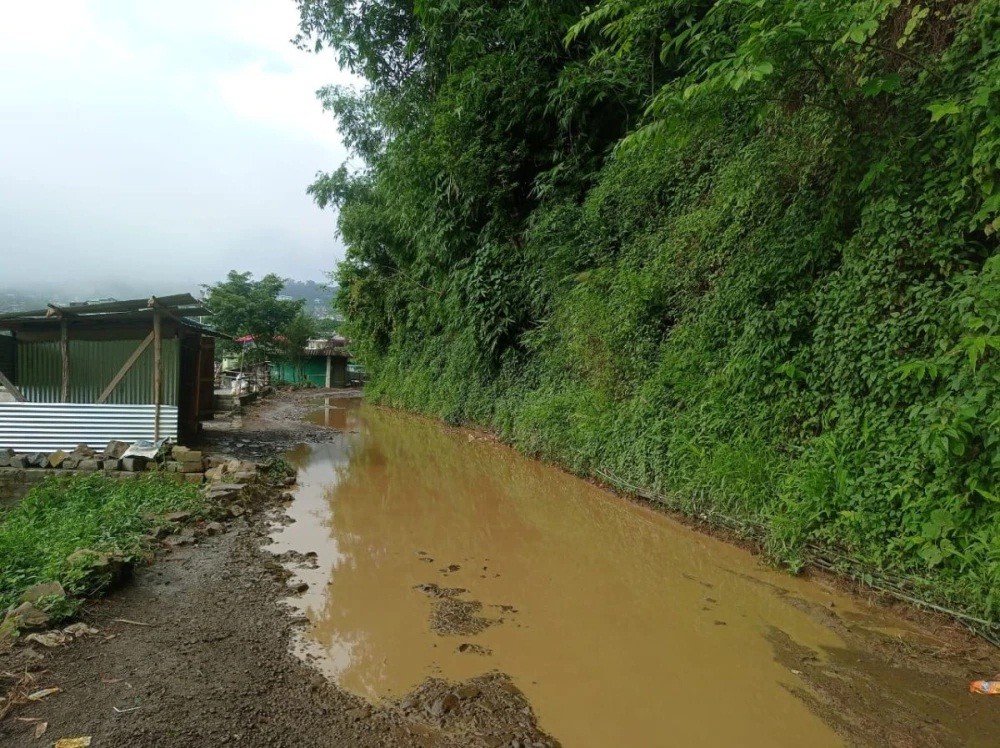 A recent view of the road condition in Airfield Colony, part of the Wokha–Bokajan route.