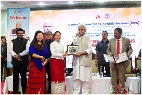 NECTAR team led by Avelu Ruho Joint Secretary, School Education, and Deputy Project Director of NECTAR receives the CIPS Innovation Award 2024 in the education sector from the J&K Lieutenant Governor Manoj Sinha in Srinagar on August 22. (Image Courtesy: DoSE)