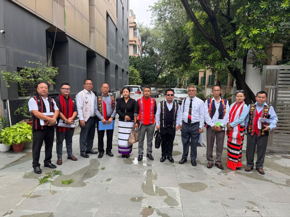 The United Naga Council-led Naga organisations before holding talks on FMR and border fencing with Government of India’s representatives in Delhi on August 26. (NNN Photo)