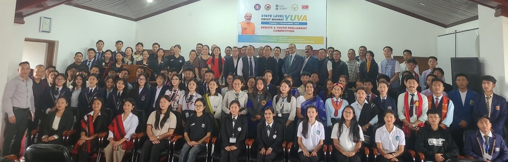 Dignitaries with participants of State Level Viksit Bharat Yuva Connect Prog 2025 in Kohima on August 12. (Morung Photo)