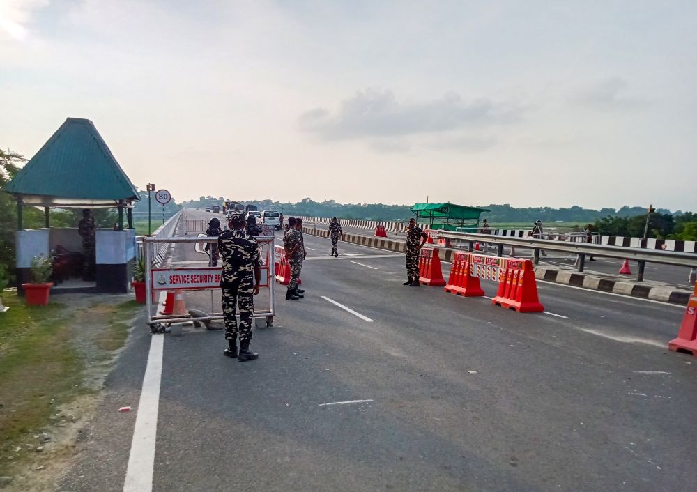 Security personnel stand guard at Pani Tanki Bridge Hills near the Nepal border as security is heightened amid ongoing unrest in Nepal, in Siliguri on Wednesday, September 10, 2025. (Photo: IANS)