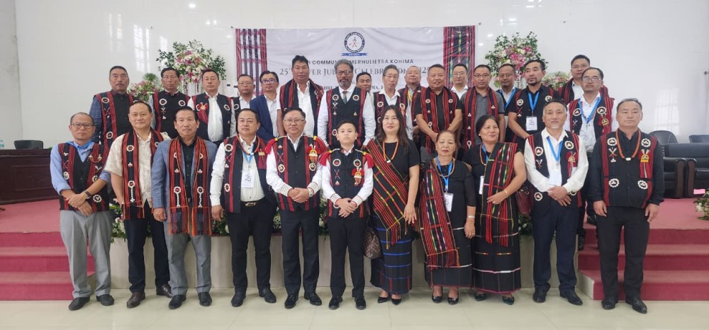 Y. Kikheto Sema along with SCMRHK members, Sumi Hoho, Kohima, Sumi Officers Union, Kohima and invitees during the Sumi Community Merhulietsa, Kohima, Silver Jubilee Celebration on September 13.