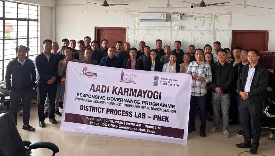 DC Phek with others during launching program of DPL at Phek on September 17.