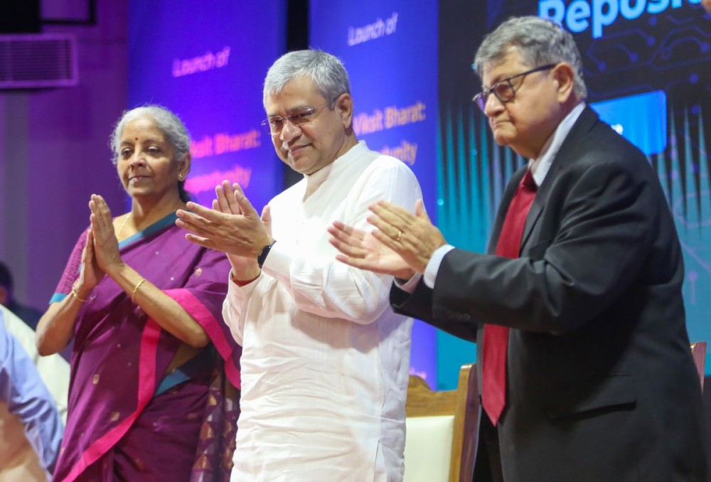 New Delhi: Union Minister Ashwini Vaishnaw, Union Finance Minister Nirmala Sitharaman, and NITI Aayog Vice Chairman Suman K. Bery during the release of the report on ‘Roadmap for AI for Viksit Bharat: An Opportunity for Accelerated Economic Growth’ at the NDMC Convention Centre in New Delhi on Monday, September 15, 2025. (Photo: IANS/Prem Nath Pandey)