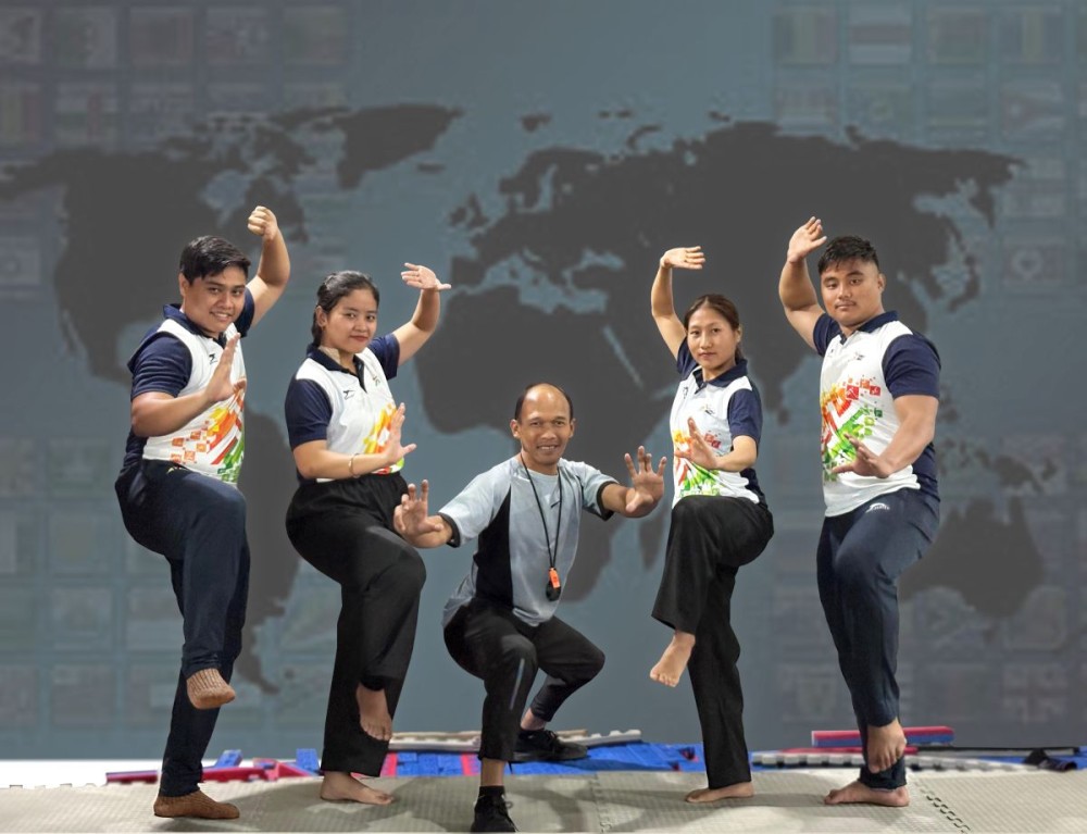 Nagaland elite Pencak Silat athletes Kitenlo K. Thono, Kevin, Hinokali and Avikali V. Shequi with Pencak Silat legend Suhud Indratno in Srinagar.