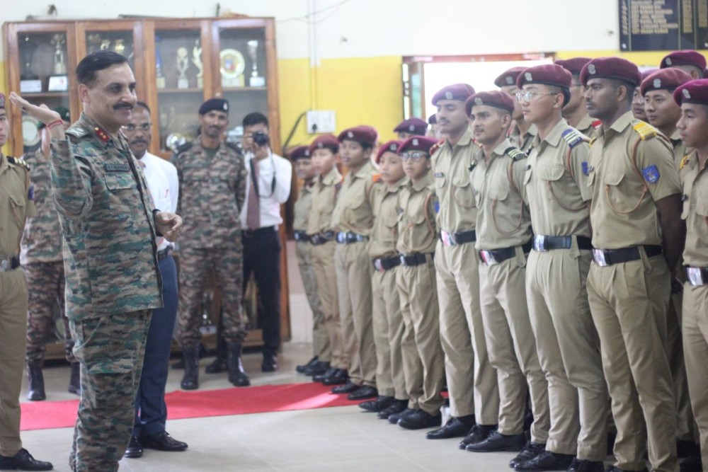 Maj Gen Naveen Kumar Nijhawan, YSM, Chief of Staff of Spear Corps and Chairman of the Local Board Administration (LBA), paid a maiden visit to Sainik School Punglwa on October 29.