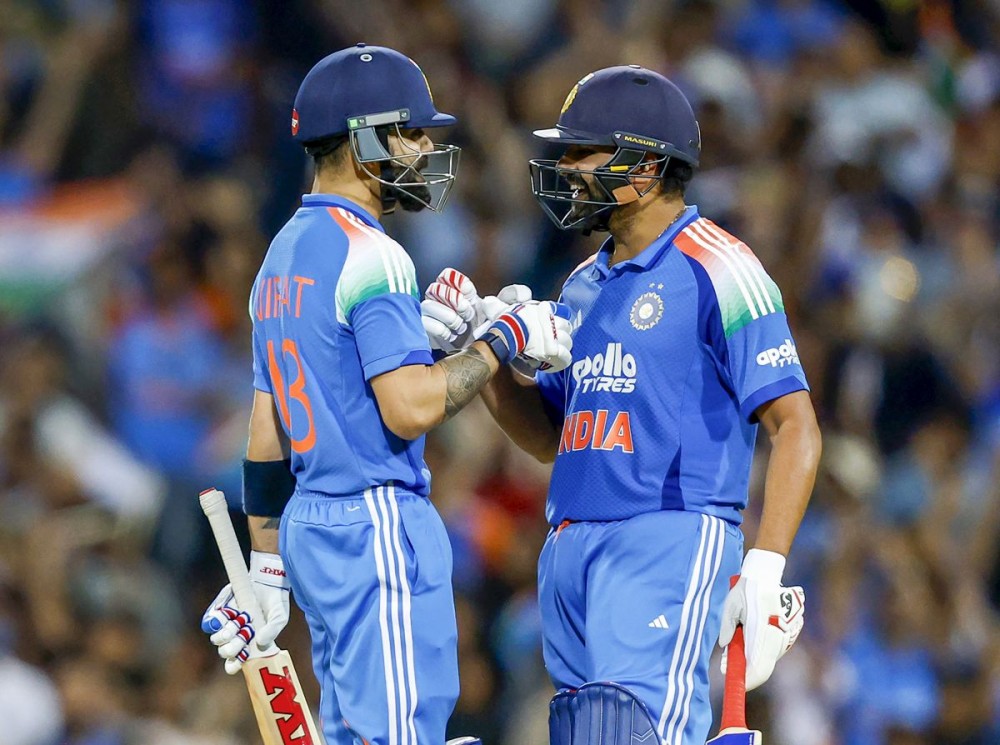 Sydney: India’s Virat Kohli and Rohit Sharma celebrate their team’s win after the third ODI against Australia at the Sydney Cricket Ground, in Sydney, on Saturday, October 25, 2025. (Photo: IANS)
