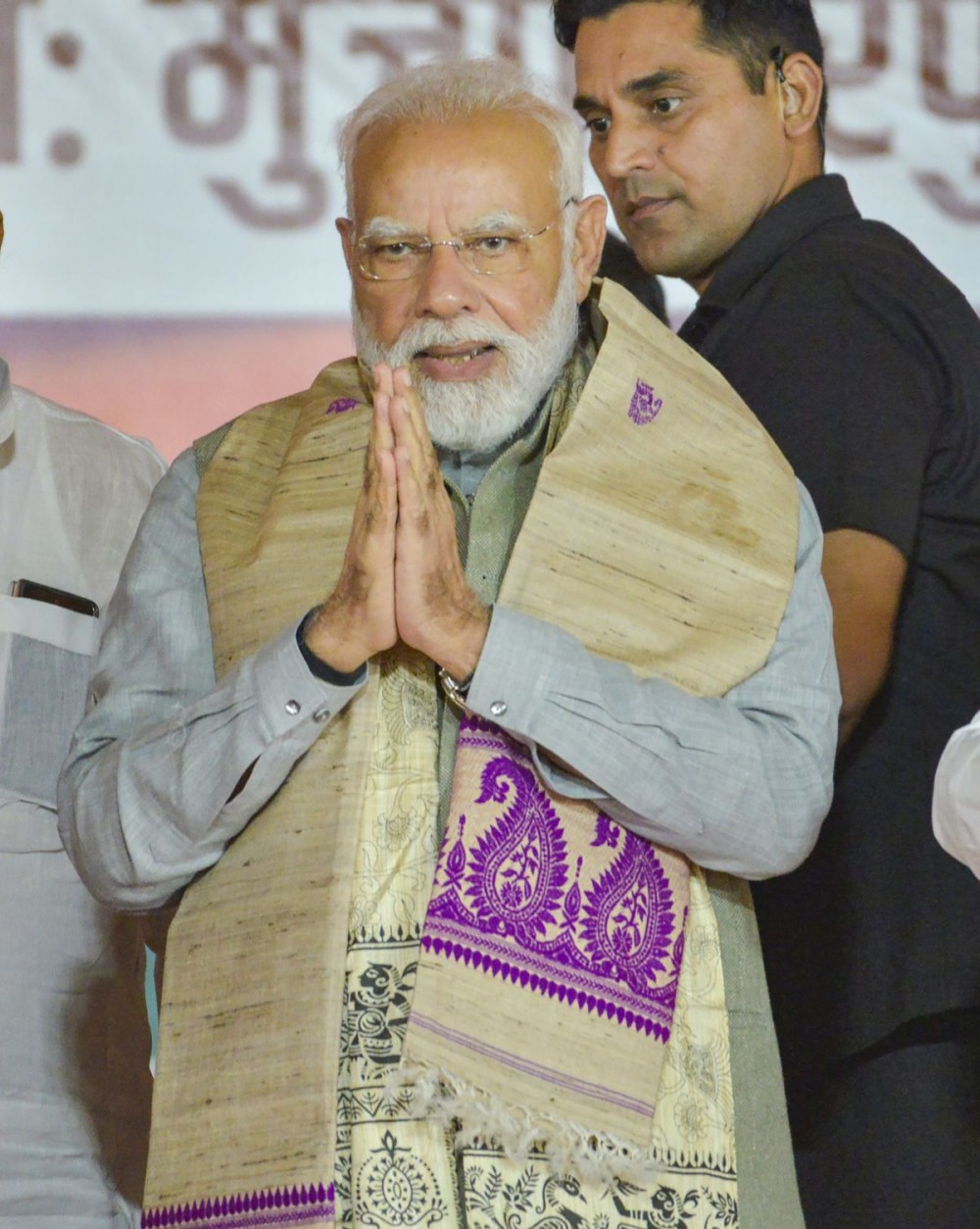 Muzaffarpur: Prime Minister Narendra Modi gestures to supporters during a public rally ahead of the Bihar Assembly elections in Muzaffarpur on Thursday, October 30, 2025. (Photo: IANS)