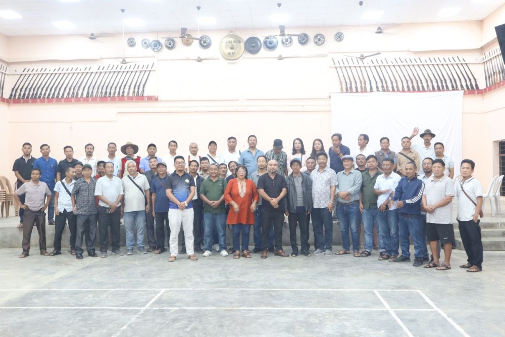 Konyak leaders with President of KU Aboi Unit, who was reportedly held ‘hostage,’ after his release at the KU Office, Mon. (Photo Courtesy: KU)