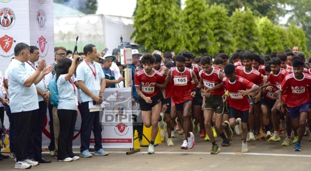 Hekali Zhimomi, IAS launches the National Red Run 3.0 held at Agri-expo, 4th Mile, Chümoukedima on October 30. (DIPR Photo)