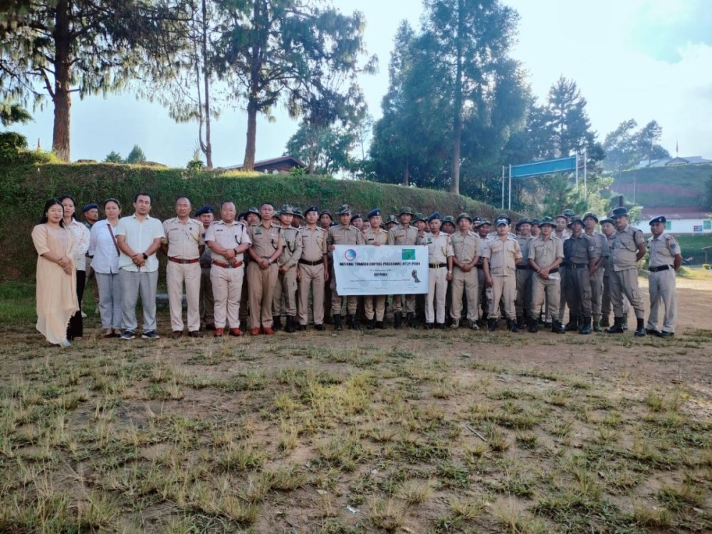 Participants pose after taking the pledge during the seminar.