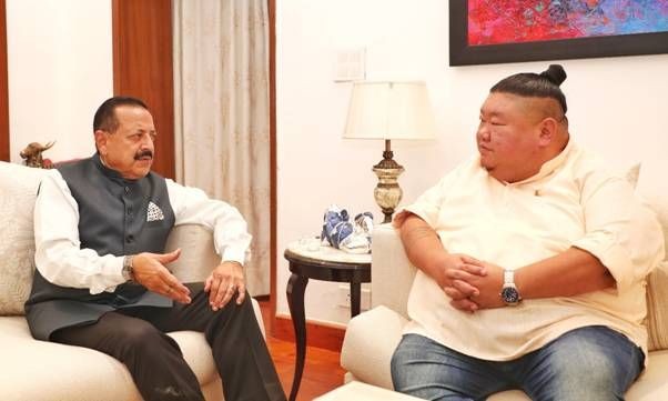Nagaland Tourism & Higher Education Minister Temjen Imna Along called on Union Minister of State (Independent Charge) Dr Jitendra Singh in New Delhi on October 23. (Image courtesy: PIB Delhi)