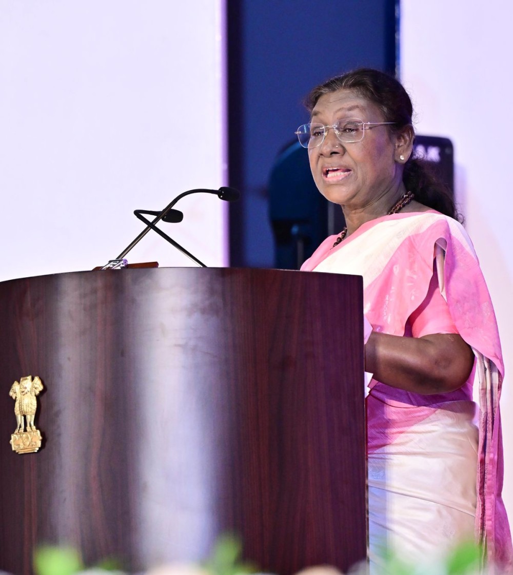 Ernakulam: President Droupadi Murmu addresses the gathering during the inauguration of the centenary celebrations of St. Teresa’s College in Ernakulam on Friday, October 24, 2025. (Photo: IANS/X/@KeralaGovernor)