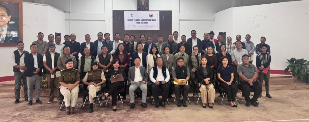 Kudecho Khamo with other DPDB members at Chozuba Town on October 24.